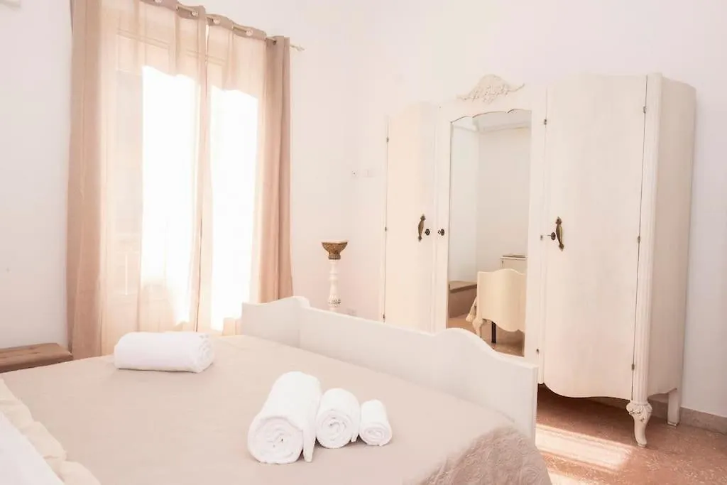 Lonero 32 Trapani Apartment 0*,  Italy